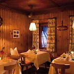 & Restaurant Batzenhaeusl Инсбрук