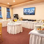 Hotel & Restaurant Batzenhaeusl 4*