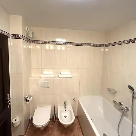 Otel Batzenhaeusl Tirol