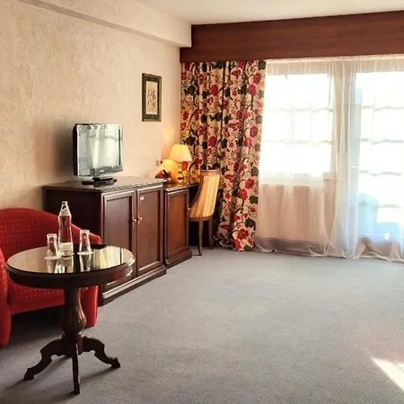 & Restaurant Batzenhaeusl 4*