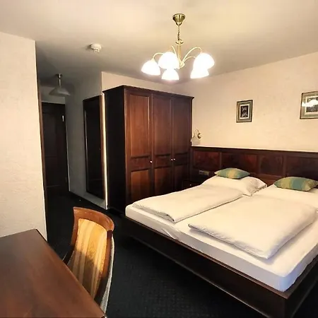 Hotel-restaurant Batzenhaeusl Innsbruck