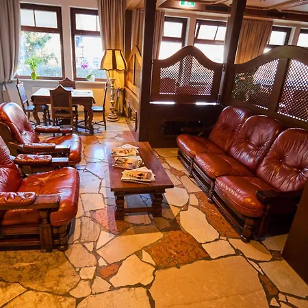 Batzenhaeusl Tirol Otel 4*