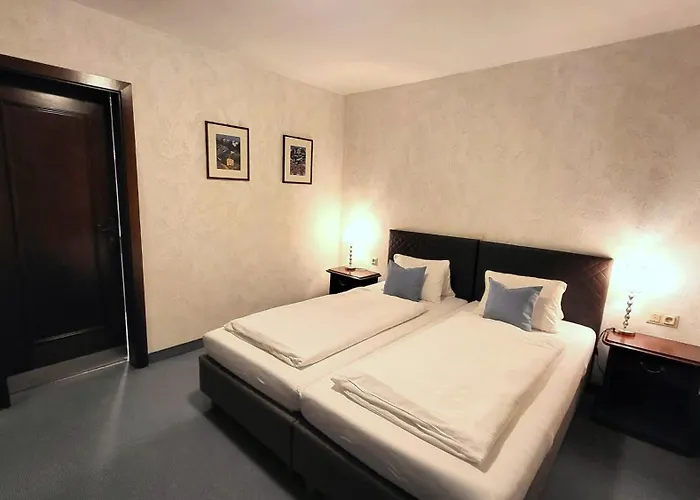 & Restaurant Batzenhaeusl 4*