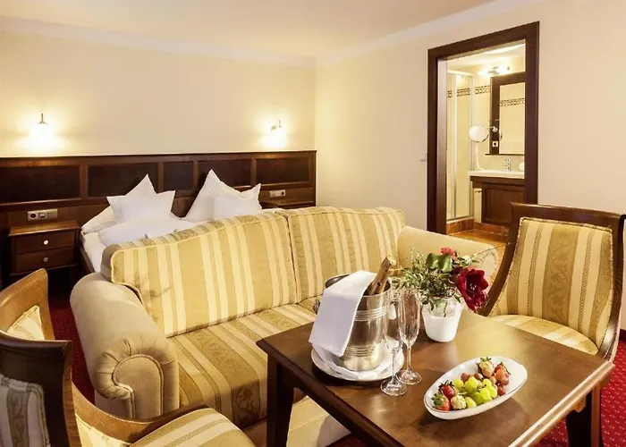 & Restaurant Batzenhaeusl Otel İnnsbruck