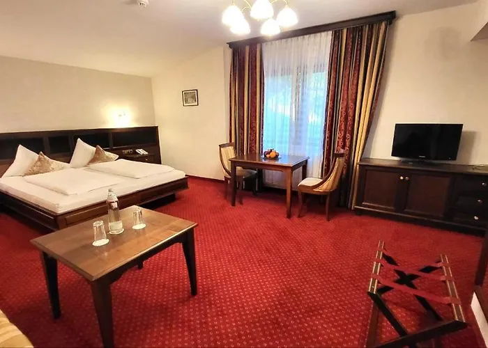 & Restaurant Batzenhaeusl Otel