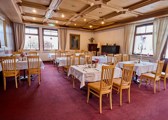 & Restaurant Batzenhaeusl Hotel Innsbruck