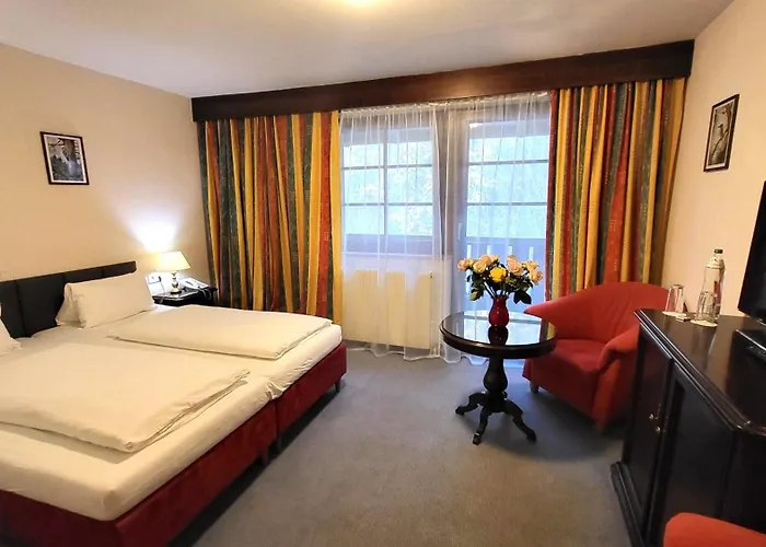 & Restaurant Batzenhaeusl Otel İnnsbruck