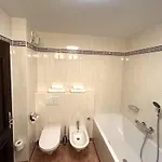 Otel Batzenhaeusl Tirol
